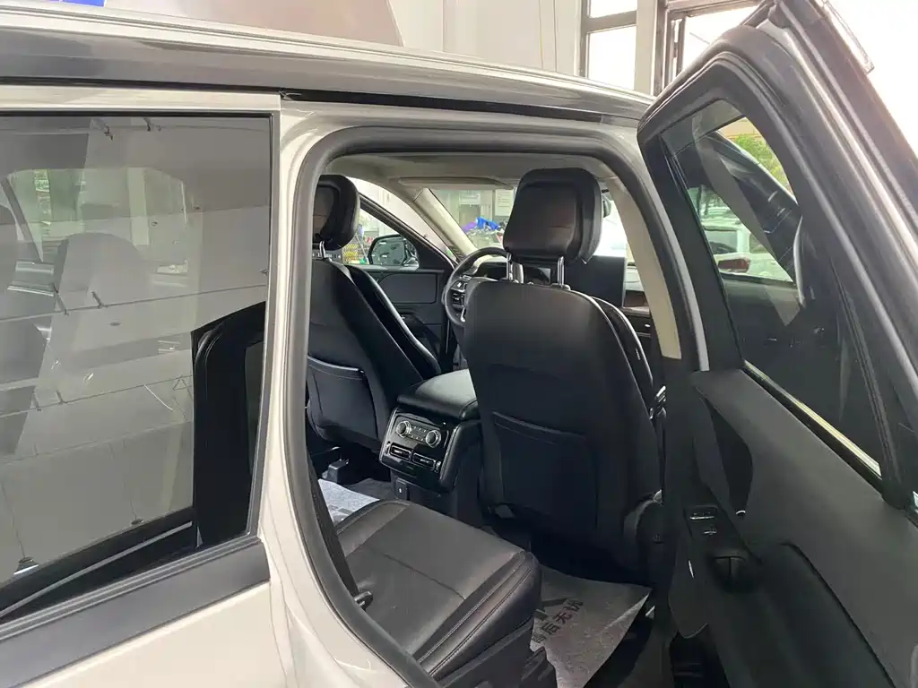 Aviator 3.0 T V6 4 WD Premium