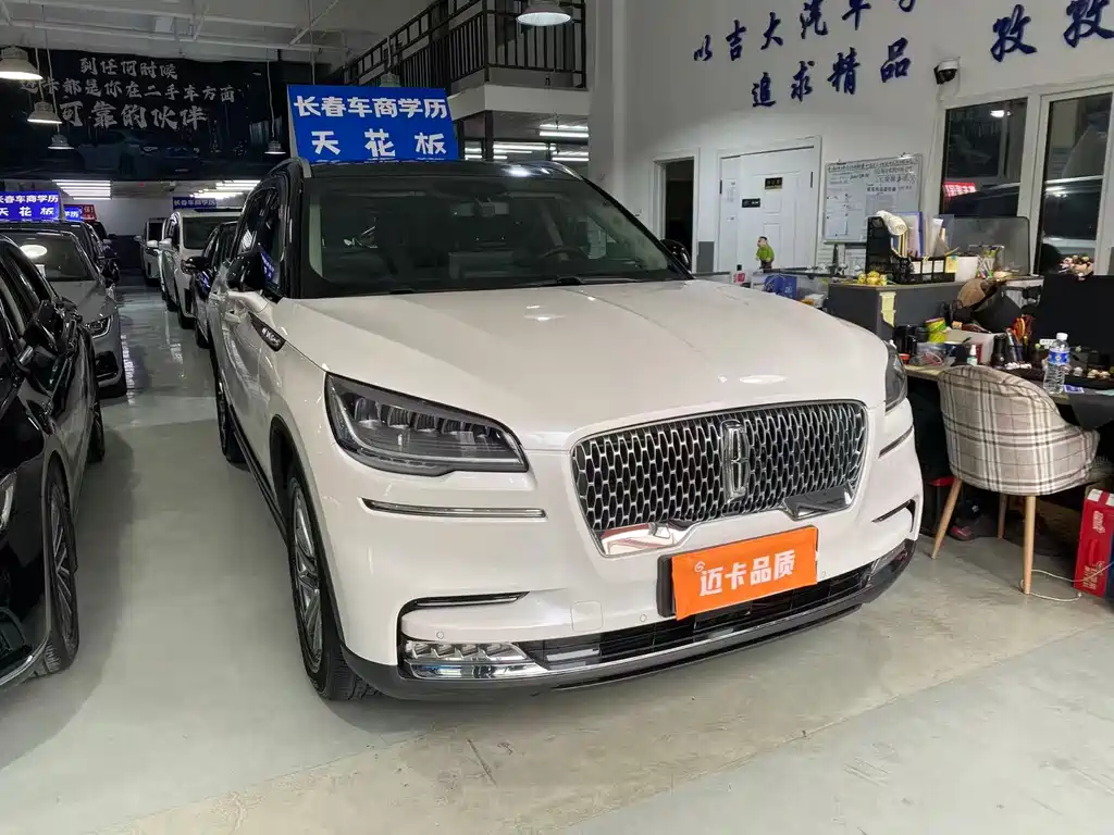 Aviator 3.0 T V6 4 WD Premium