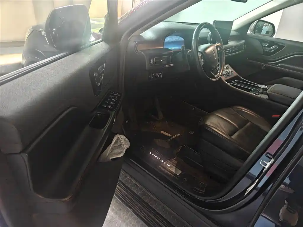 Aviator 3.0 T V6 4 WD Premium