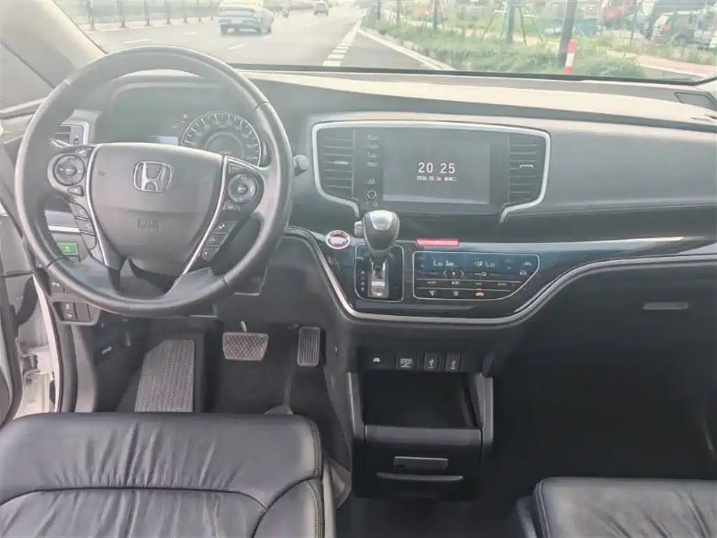 Odyssey 2.0 L Sharp· Premium