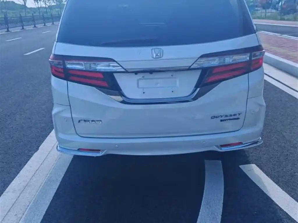 Odyssey 2.0 L Sharp· Premium