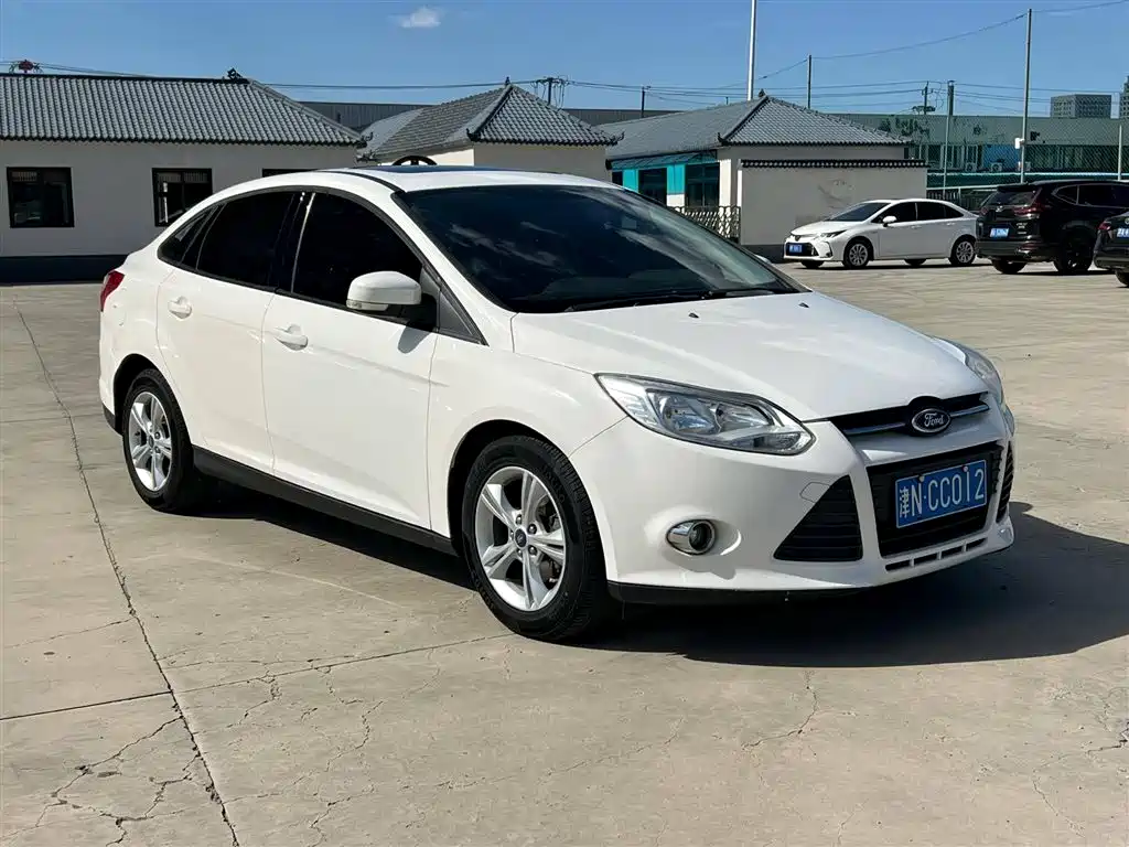 Focus Sedan 1.6 L Auto Style