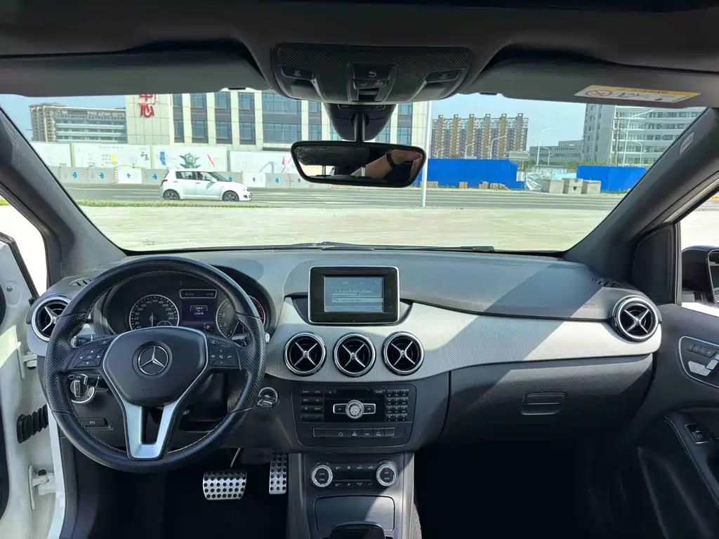 Mercedes-Benz B-Class B 200