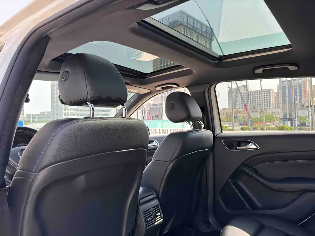 Mercedes-Benz B-Class B 200