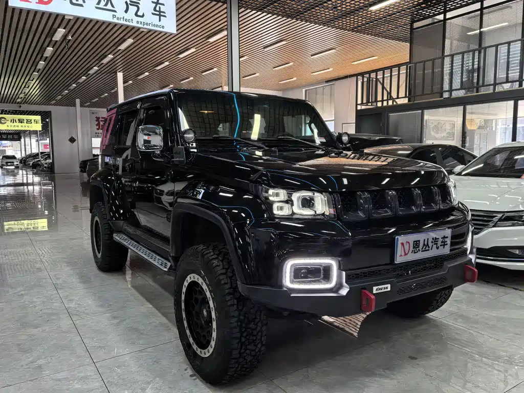 BAIC BJ40 2.0 T City Hunter Glory