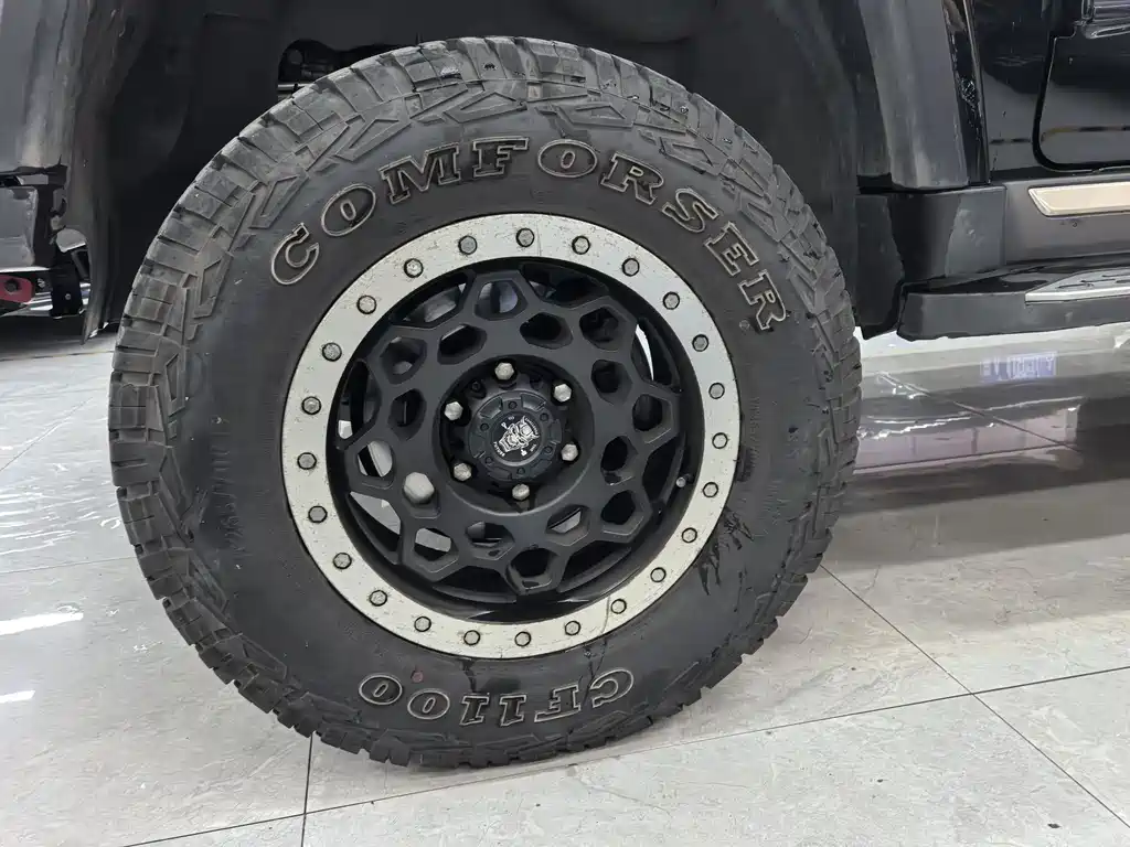 BAIC BJ40 2.0 T City Hunter Glory