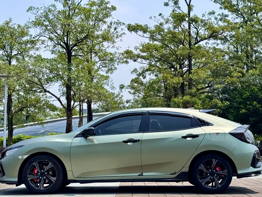 Civic HATCHBACK 220 TURBO CVT Trend Cool Control