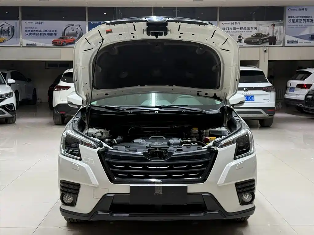 Forester 2.0 i AWD Luxury EyeSight