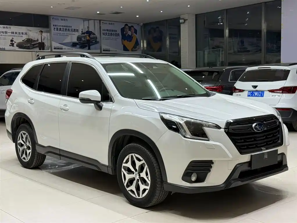 Forester 2.0 i AWD Luxury EyeSight