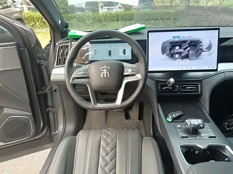 BYD Song L DM-i Smart Drive 160 km Outstanding