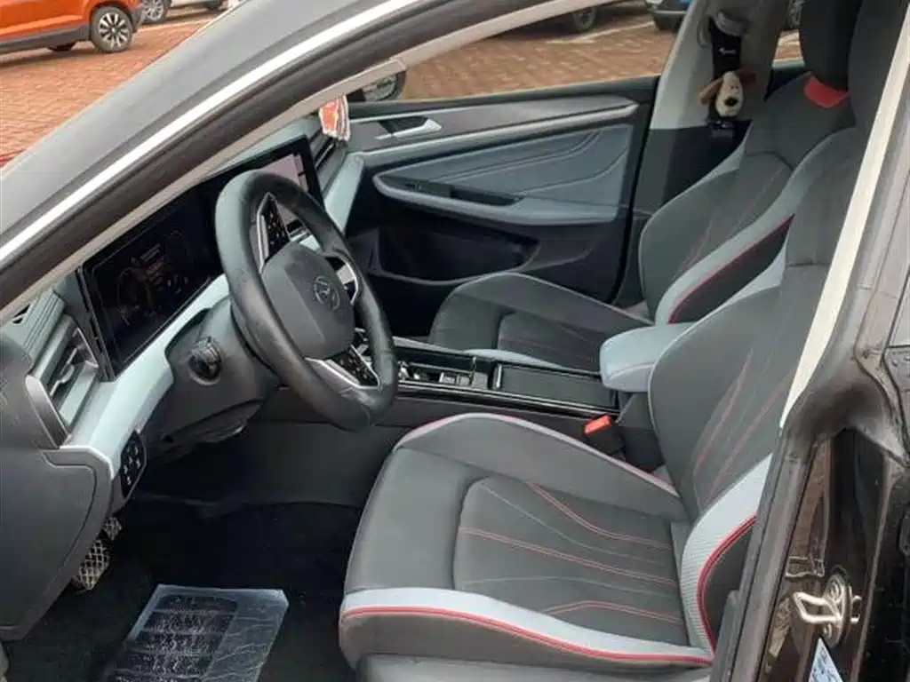 Lamando Lamando L 280 TSI DSG Spicy Cool
