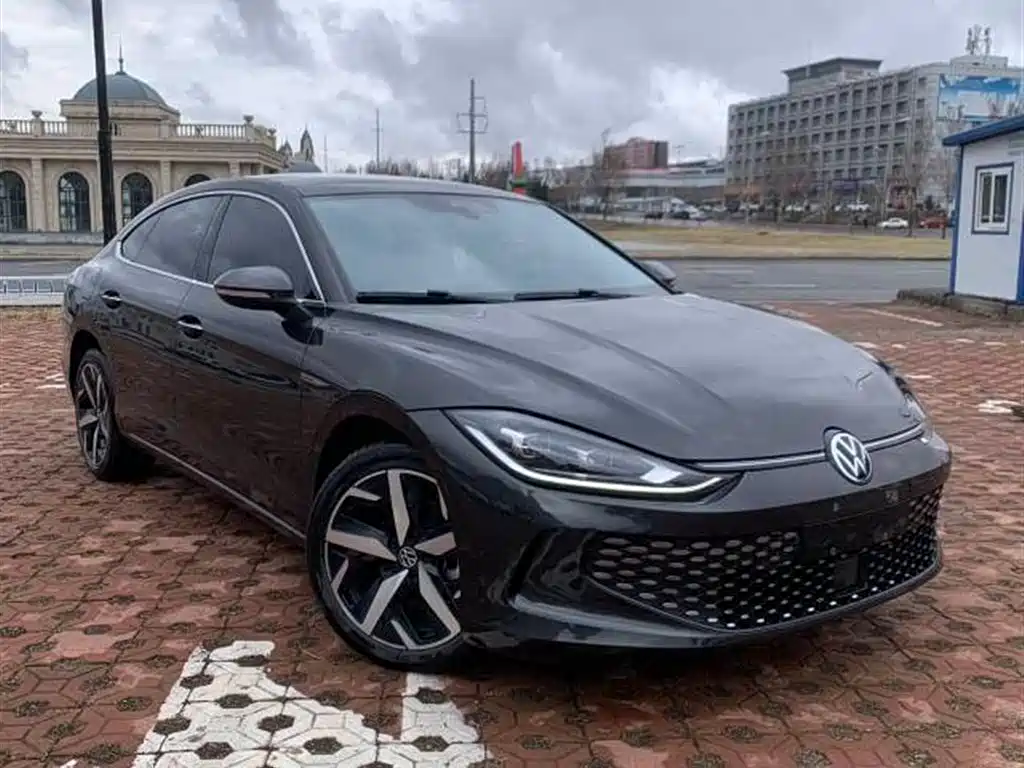 Lamando Lamando L 280 TSI DSG Spicy Cool