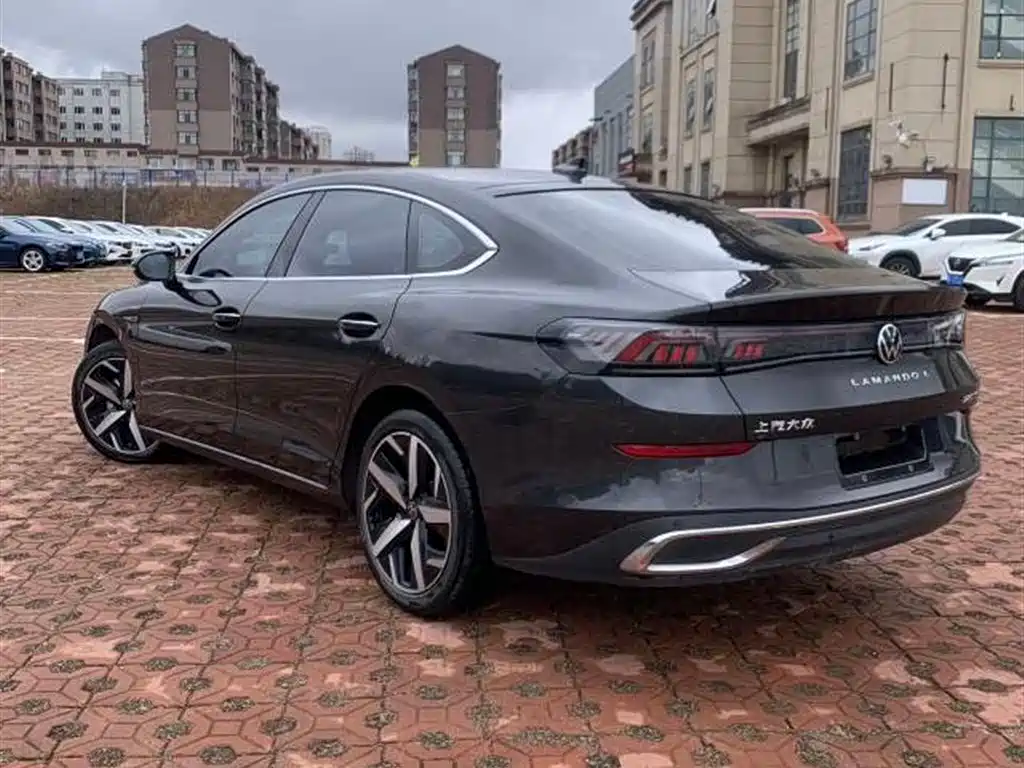 Lamando Lamando L 280 TSI DSG Spicy Cool