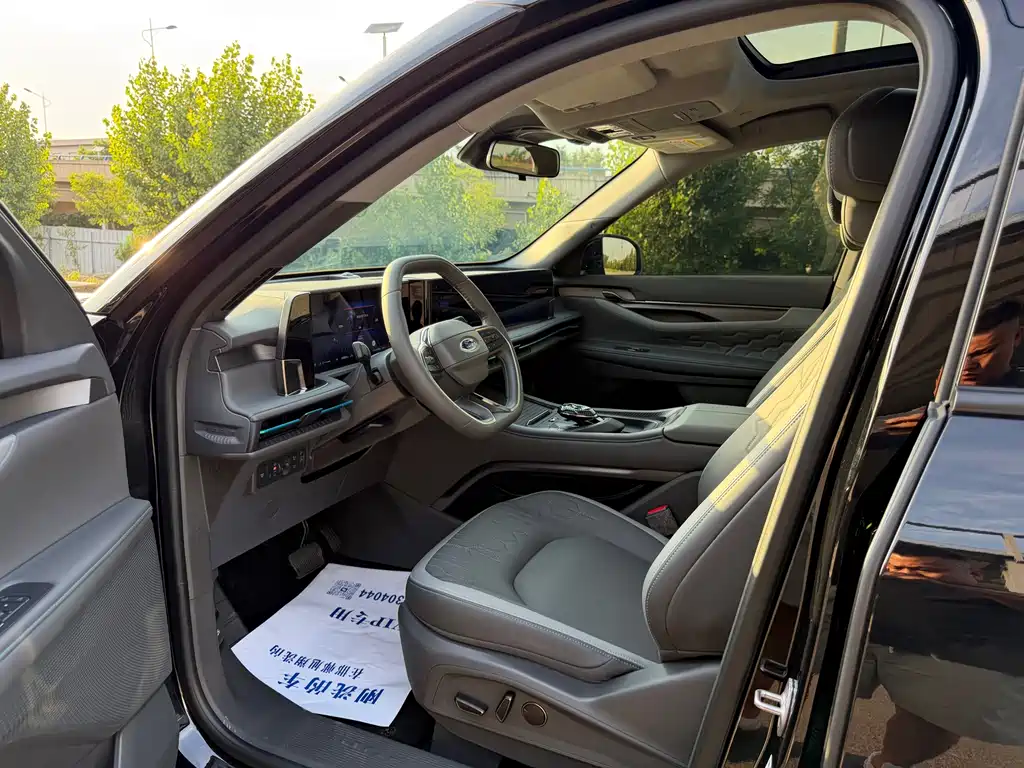 Edge Edge L 2.0 T EcoBoost E Hybrid 2 WD 7-seat Luxury