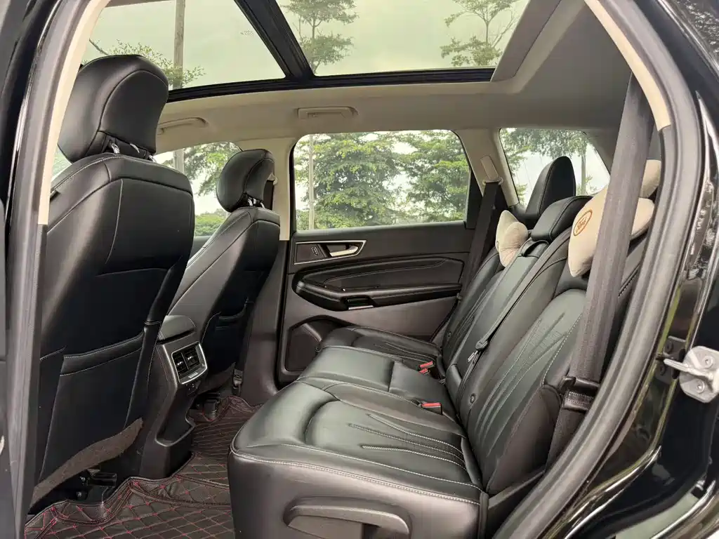 Edge PLUS EcoBoost 245 2 WD Platinum Sharp 5-seat