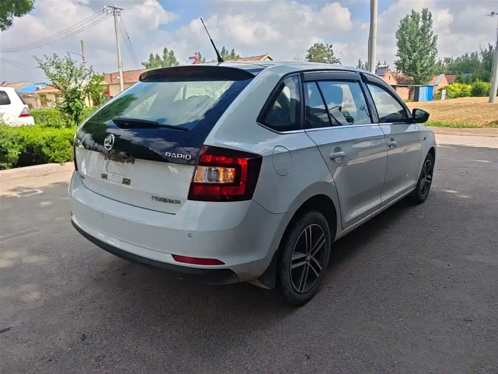 Rapid Spaceback 昕动 2016款 改款 1.6 L 自动智行版
