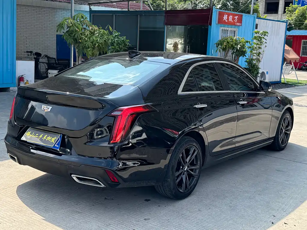 Cadillac CT4 28 T Style