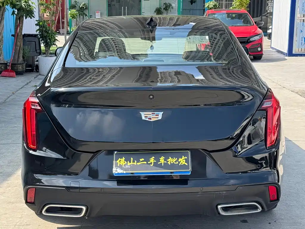 Cadillac CT4 28 T Style