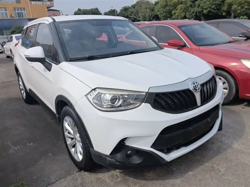 Brilliance V3 1.5 L Manual Comfort