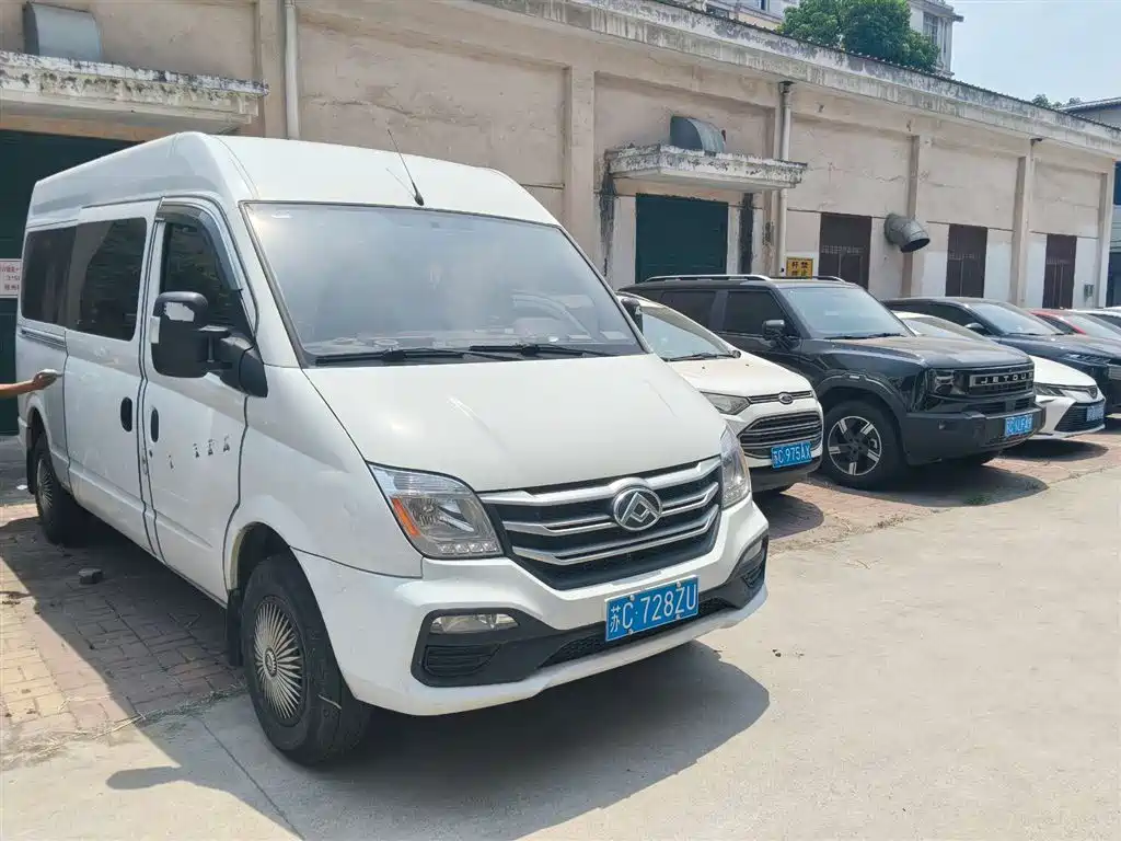 Xintu V80 2.0 T PLUS Manual All-round LWB Mid Roof 6 7 8 9-seat