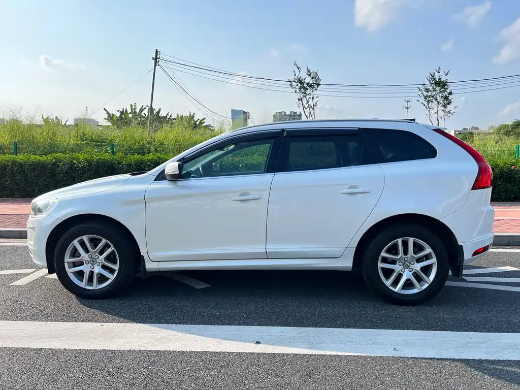 Volvo XC60 T5 AWD Smart Progress