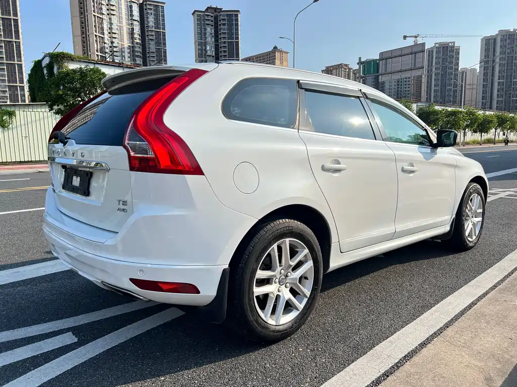 Volvo XC60 T5 AWD Smart Progress