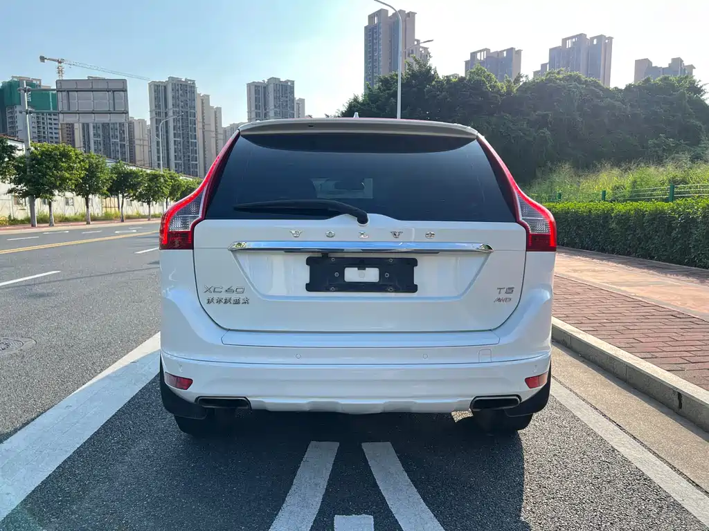 Volvo XC60 T5 AWD Smart Progress