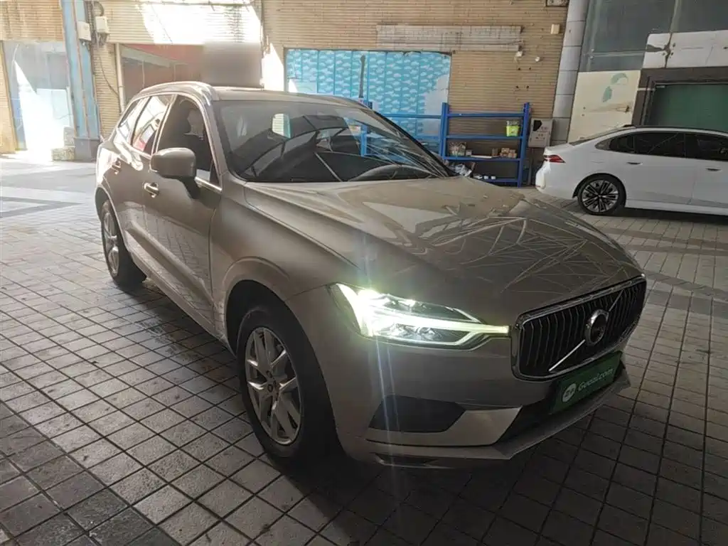 Volvo XC60 T5 4 WD Smart Ease CN-VI