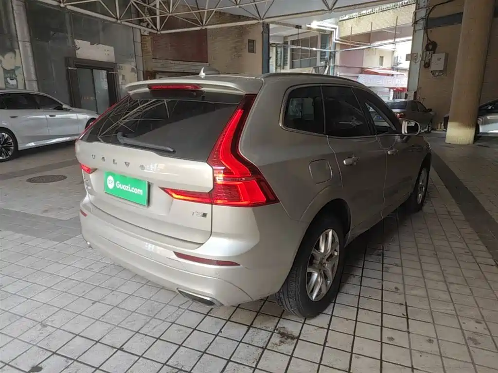 Volvo XC60 T5 4 WD Smart Ease CN-VI