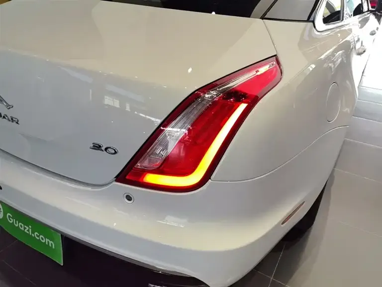 Jaguar XJ XJL 3.0 SC 2 WD Graceful Business