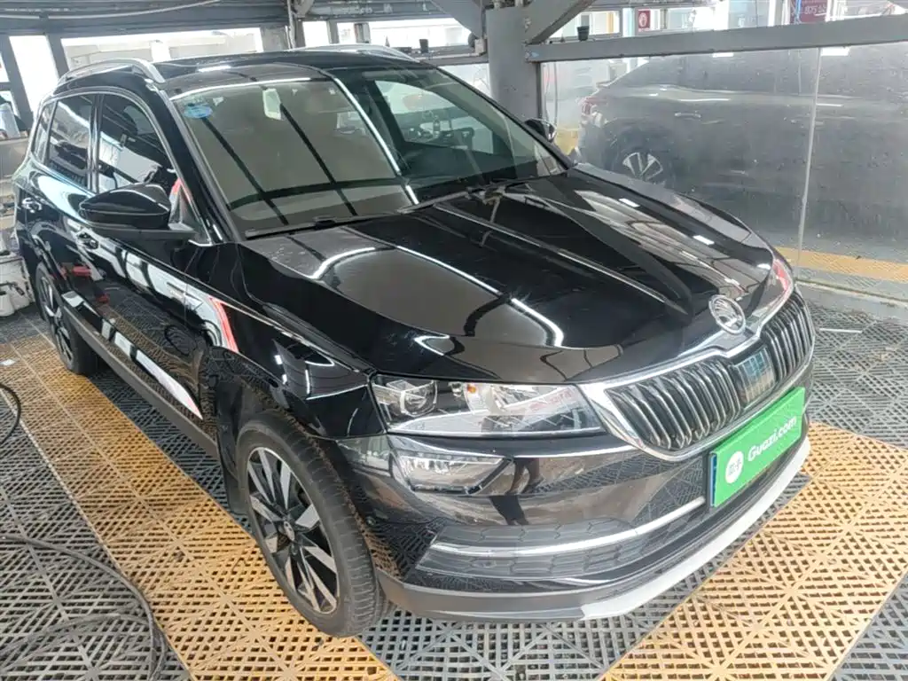 Karoq TSI280 Smart Travel Luxury CN-V