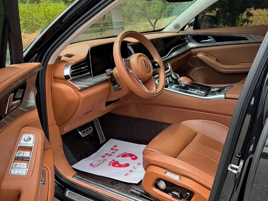 Hongqi H9 2.0 T Connected Flagship Enjoyment