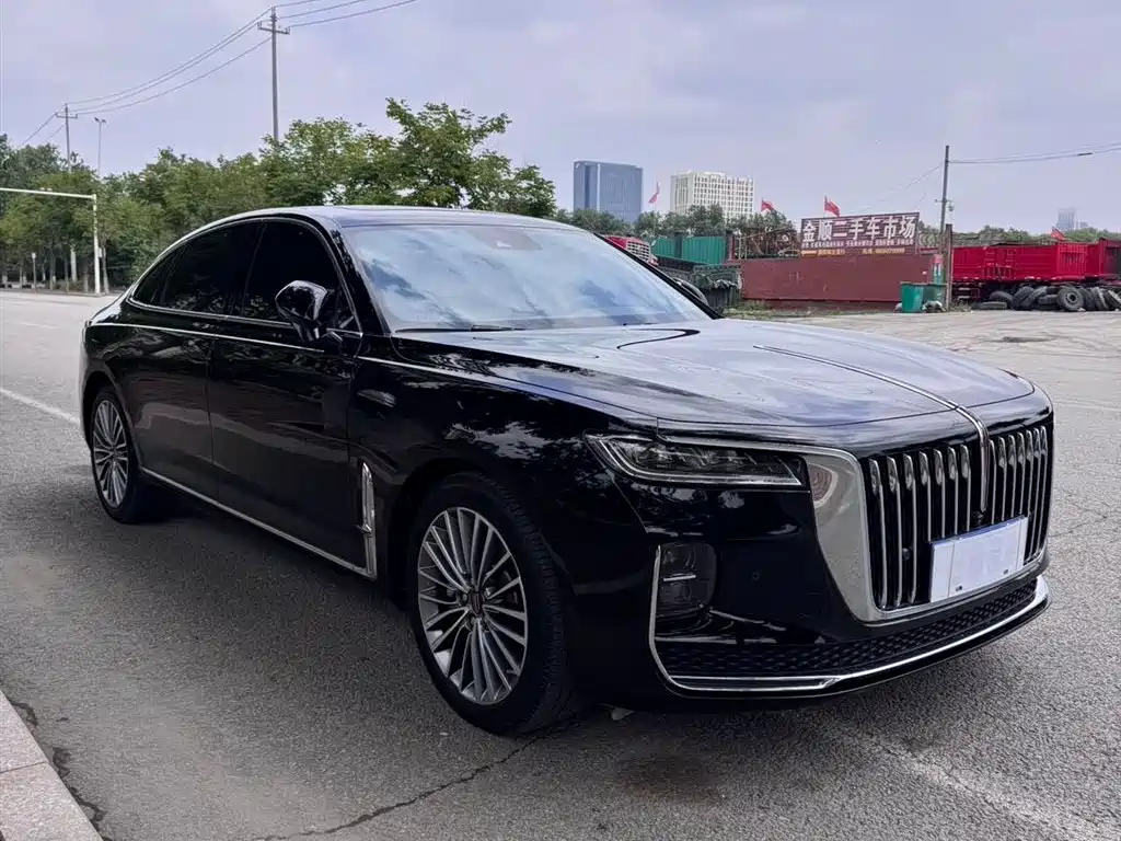 Hongqi H9 2.0 T Connected Flagship Enjoyment