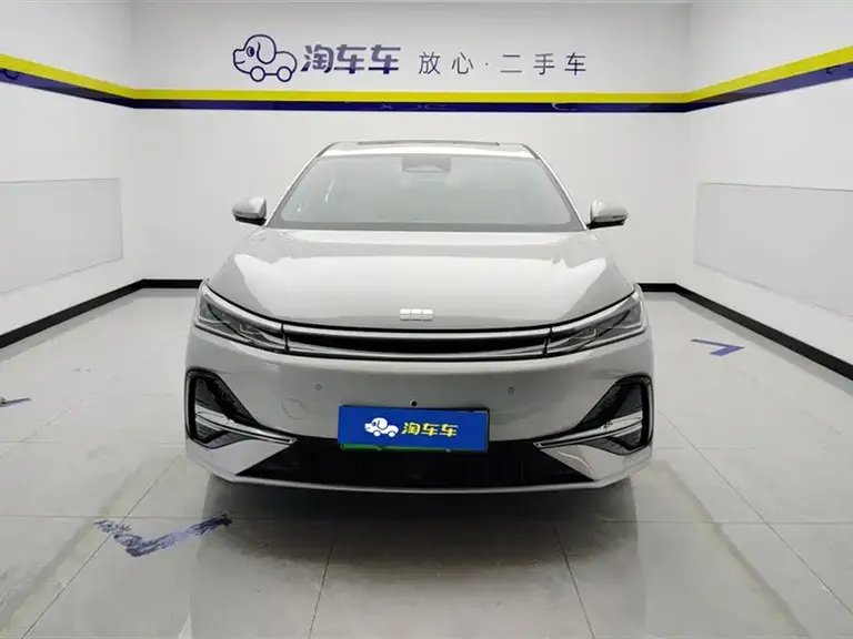Geely Galaxy A7 银河A7 EM 2025款 EM-i 150 km 探索+版