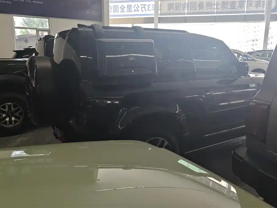 Land Rover Defender Facelift 90 3.0 T P400 XS