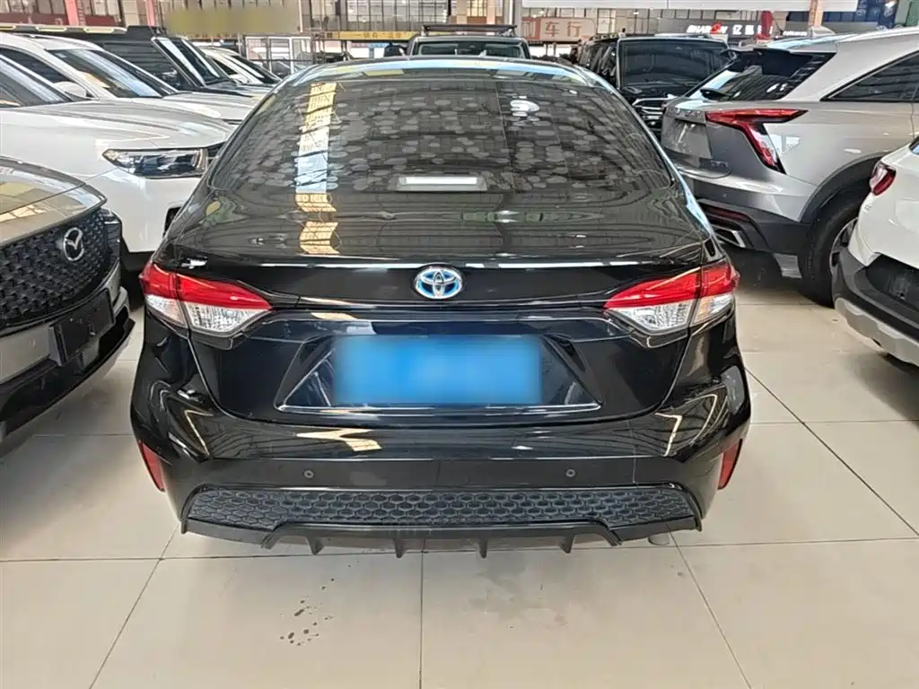 Levin Dual Engine 1.8 H E-CVT Sport
