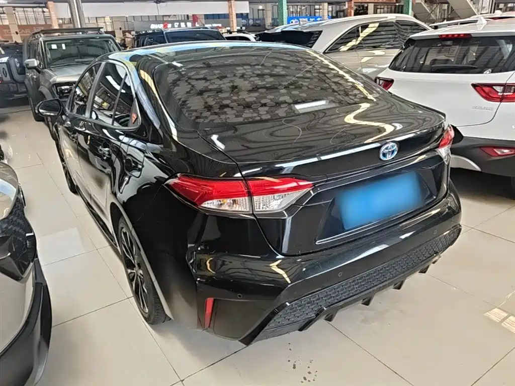 Levin Dual Engine 1.8 H E-CVT Sport