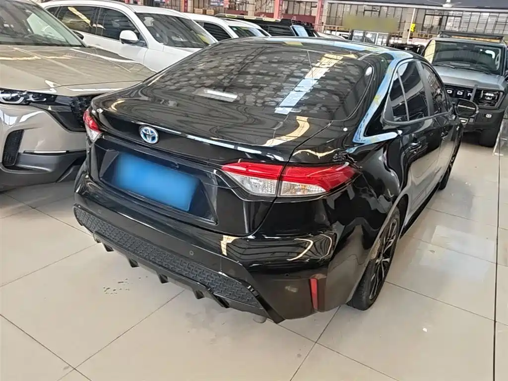 Levin Dual Engine 1.8 H E-CVT Sport