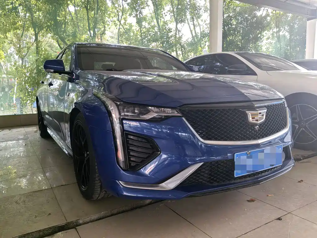 Cadillac CT4 28 T Style