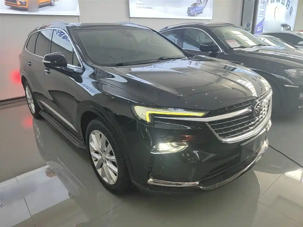 Enclave 28 T 4 WD Distinguished