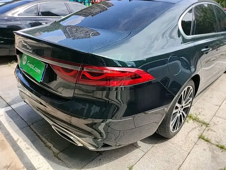 Jaguar XFL XFL 2.0 T P250 2 WD Premium Luxury