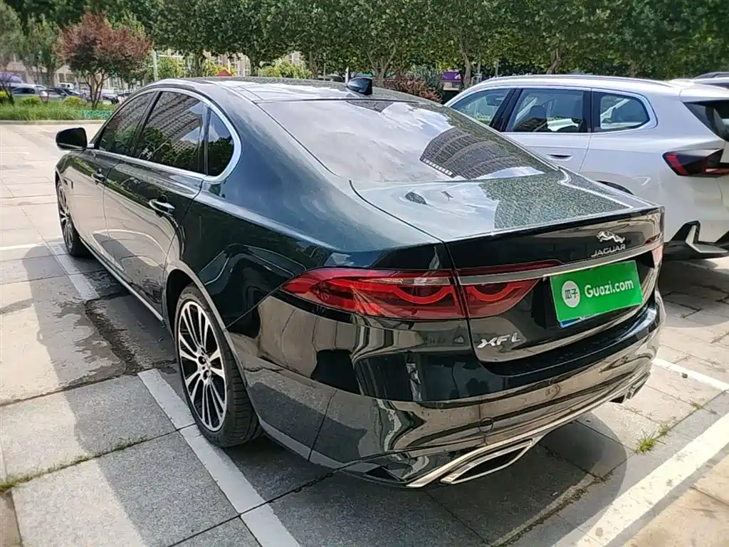 Jaguar XFL XFL 2.0 T P250 2 WD Premium Luxury