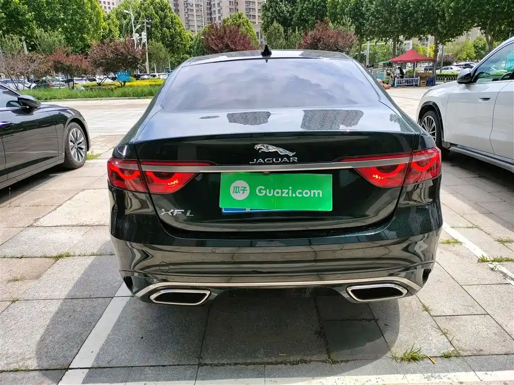 Jaguar XFL XFL 2.0 T P250 2 WD Premium Luxury