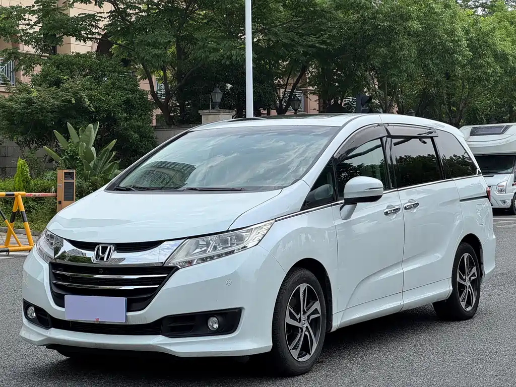 Odyssey 2.4 L Supreme