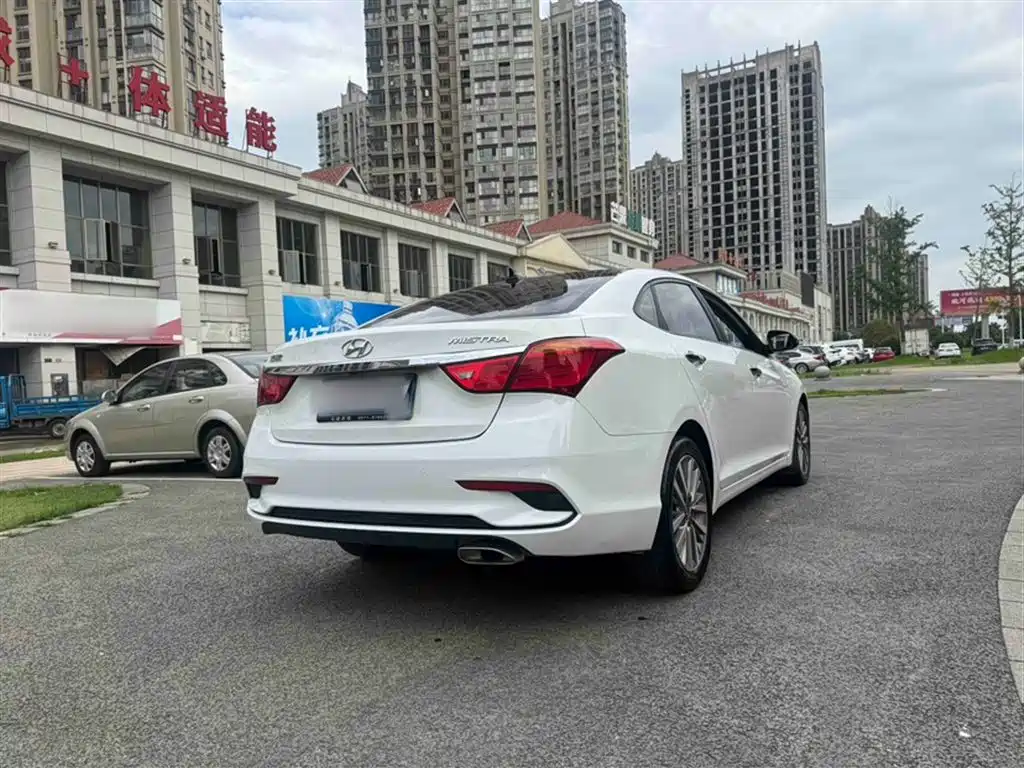 Mistra 1.8 L Auto Intelligent GLS CN-V
