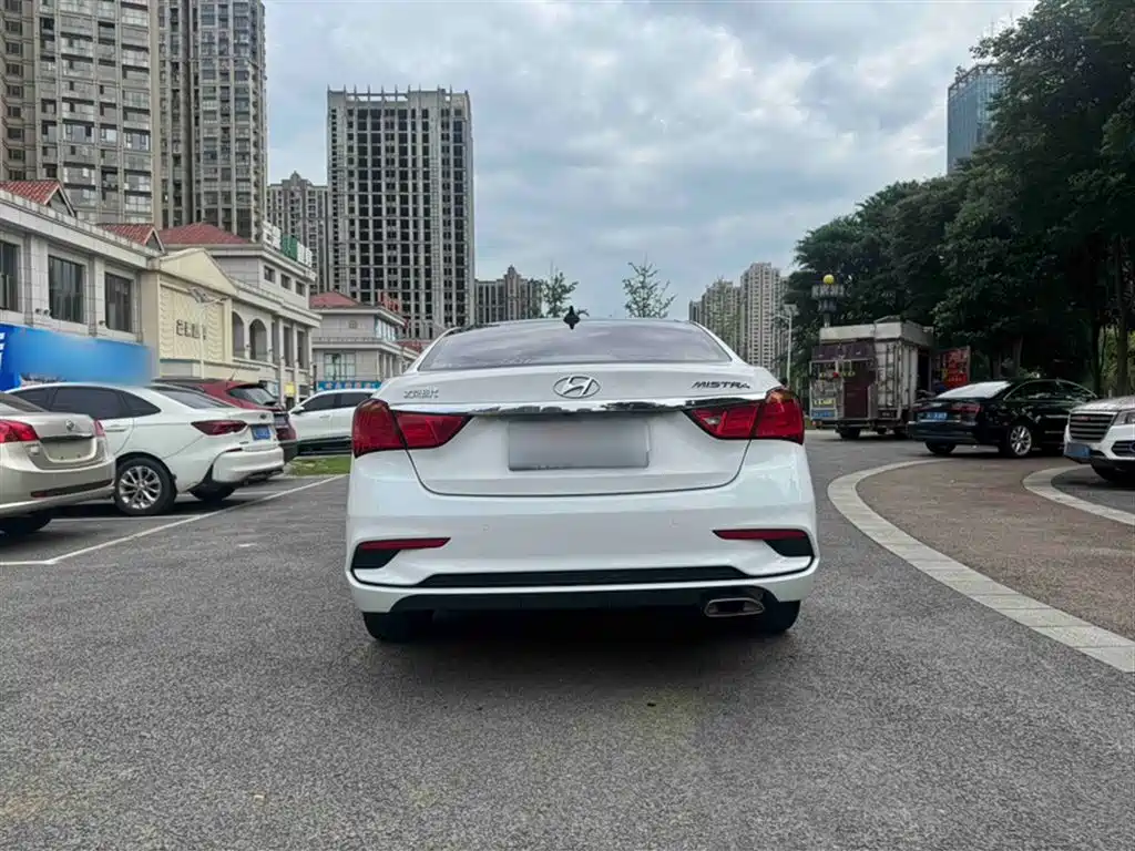 Mistra 1.8 L Auto Intelligent GLS CN-V