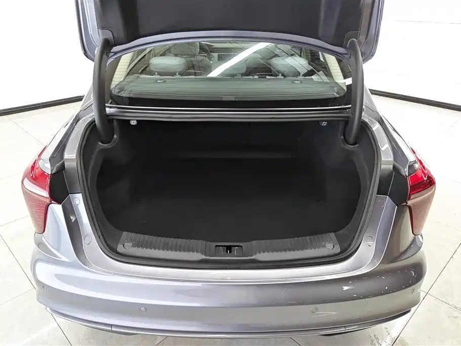 Hongqi H5 PHEV 170 Super Hybrid
