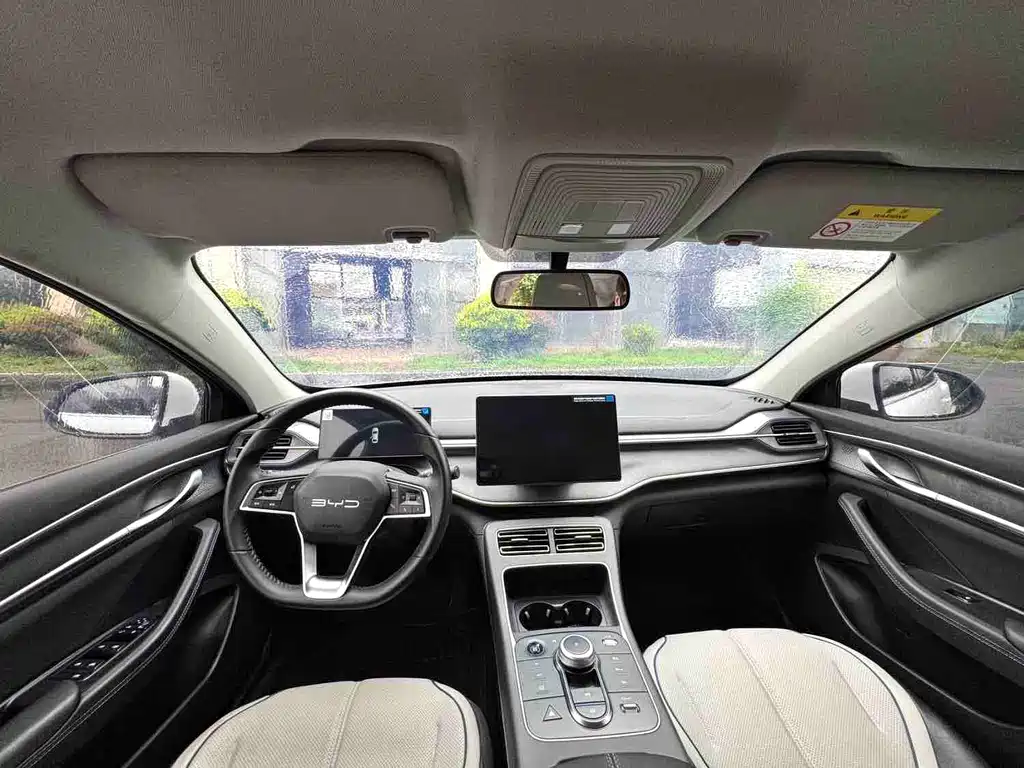 Destroyer 05 Glory DM-i 55 KM Luxury