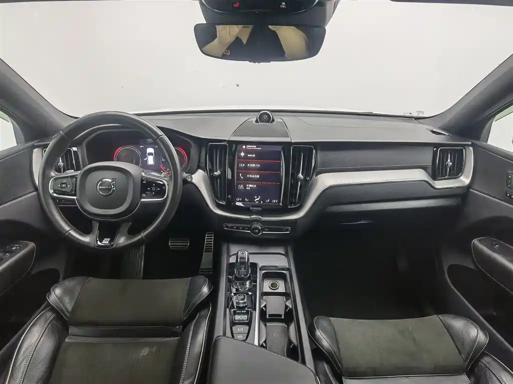 Volvo XC60 PHEV T8 E Drive Hybrid Smart Grace Sport CN-V