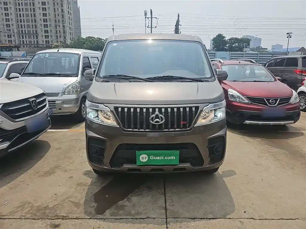 Changan Ruixing M60 1.5 L GDI Comfort Bus 6 7-seat
